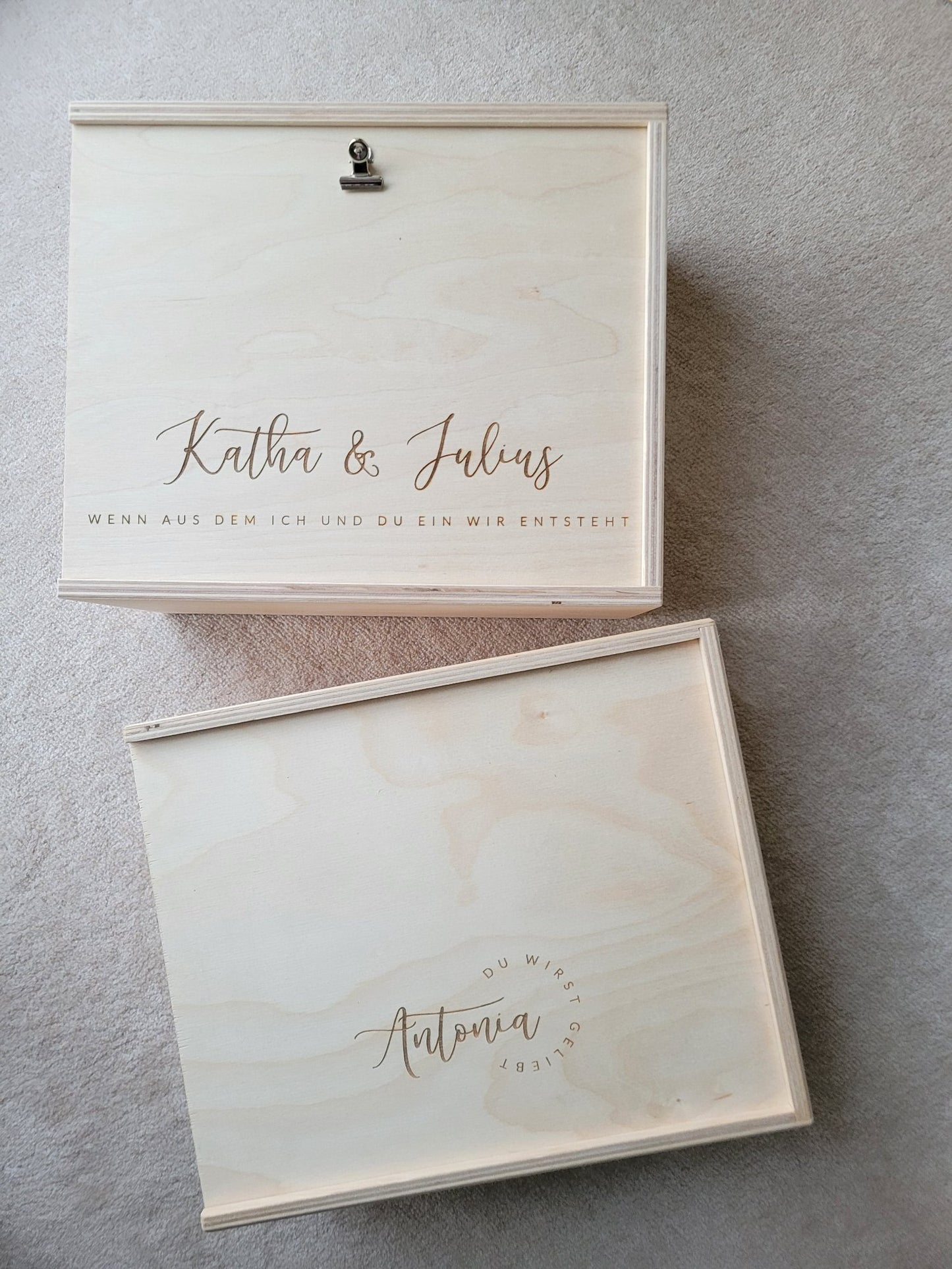 Erinnerungskiste Memorybox aus Holz für Kinder als Geschenk zur Taufe oder Geburt handgeschrieben von Wachshinaus