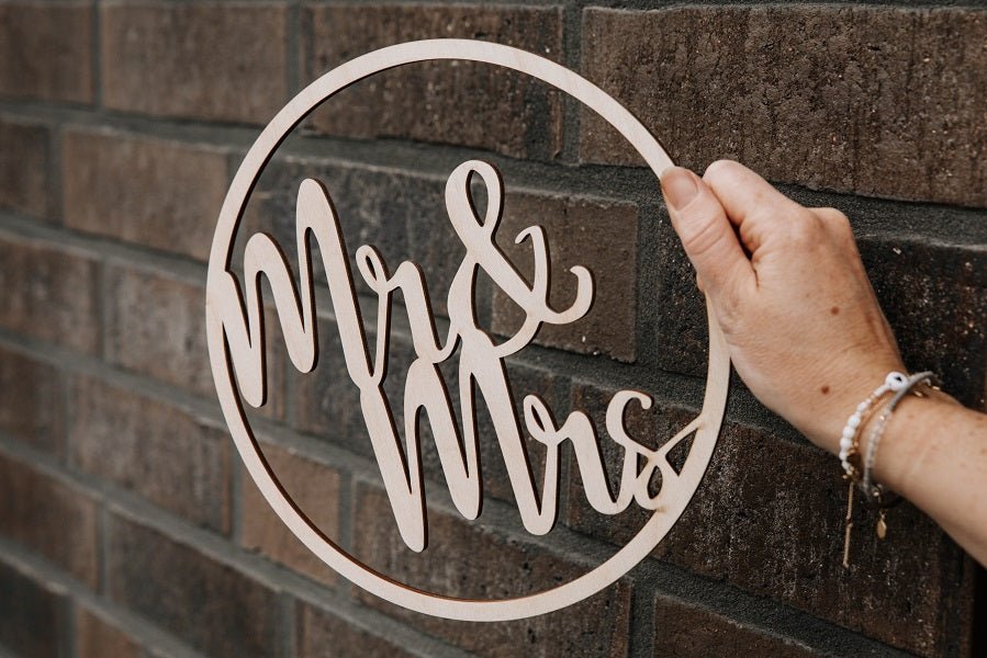 MR & MRS Deko Kranz aus Holz - Wachshinaus