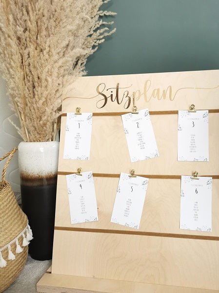 Sitzplan zur Hochzeit edel in Gold für Tischnummern zur Hochzeitsfeier im Münsterland von Wachshinaus