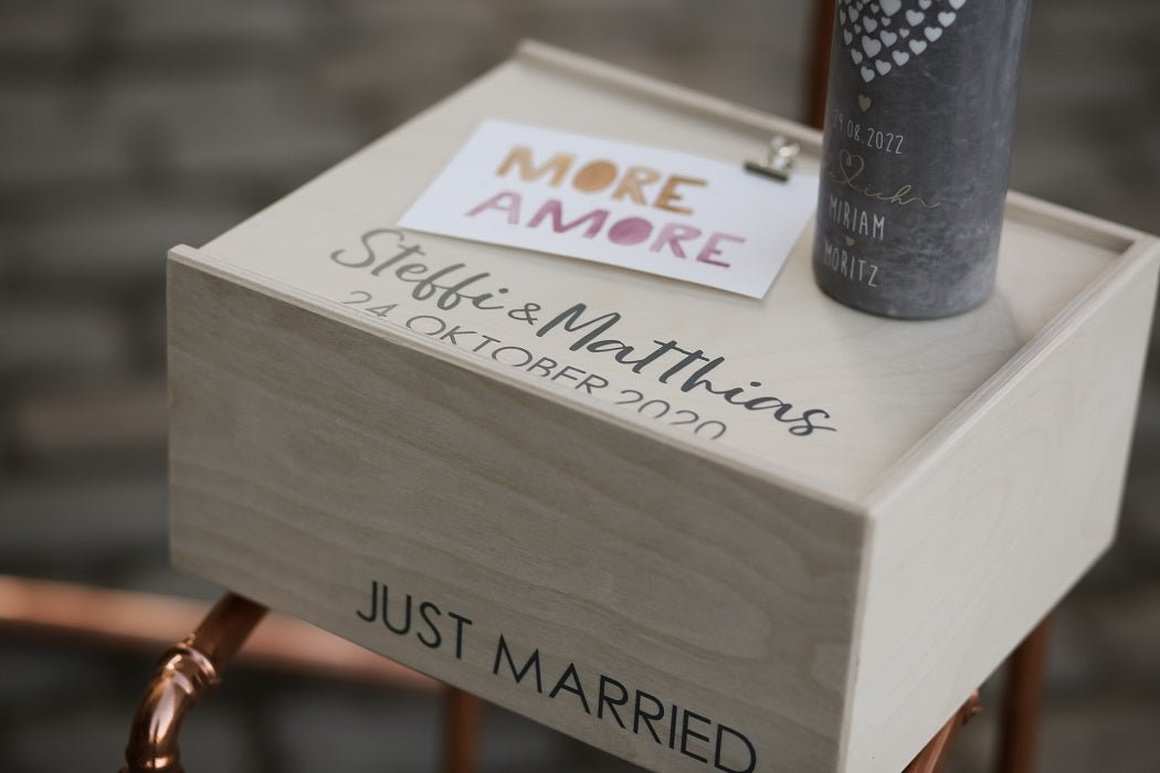 Wedding Memorybox aus Holz als Geschenk zur Hochzeit - Wachshinaus Hochzeitsshop für nachhaltige Geschenke