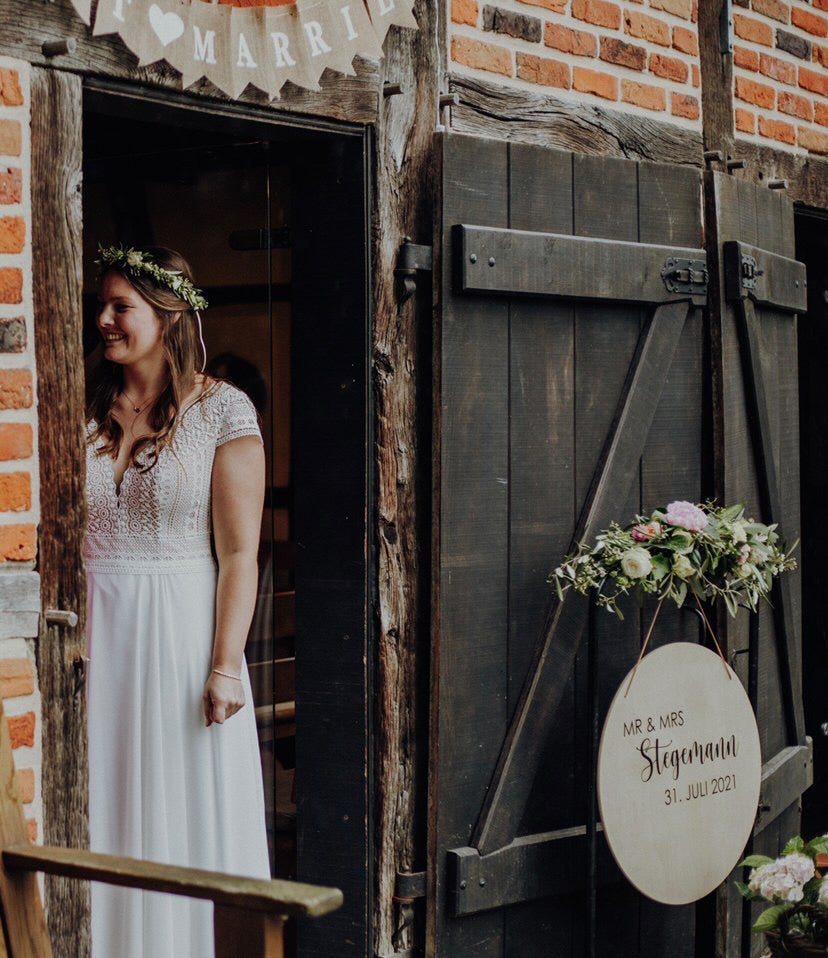 Personalisiertes Willkommensschild zur Hochzeit aus Holz rund - Wachshinaus Hochzeitsgeschenk,Hochzeitsverleih