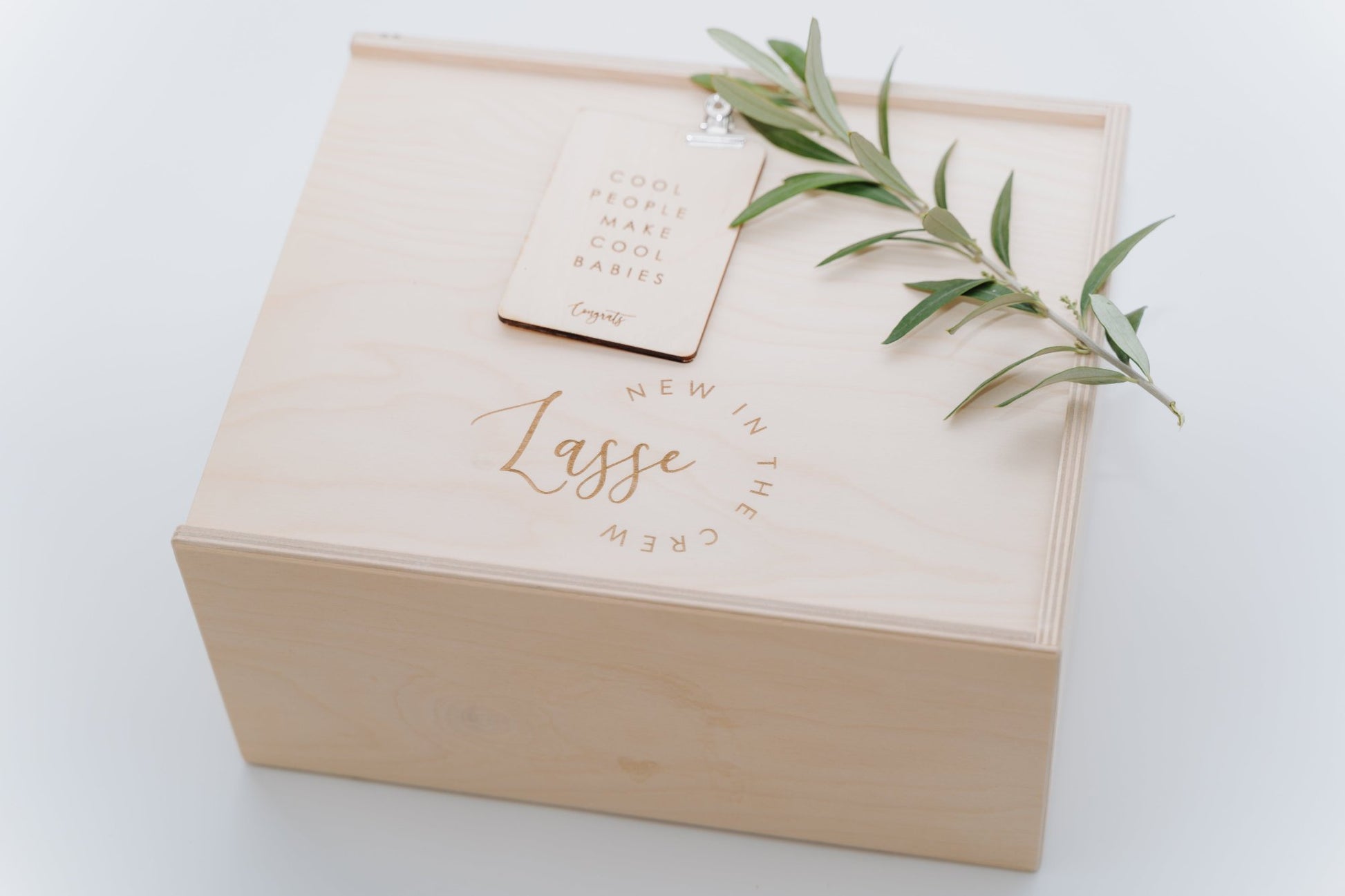 Erinnerungskiste Memorybox aus Holz für Kinder als Geschenk zur Taufe oder Geburt von Wachshinaus