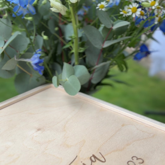 Erinnerungskiste Memorybox aus Holz für Kinder als Geschenk zur Taufe oder Geburt von Wachshinaus