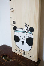 Lade das Bild in den Galerie-Viewer, Boho Panda Messlatte aus Holz für Kinder - Wachshinaus
