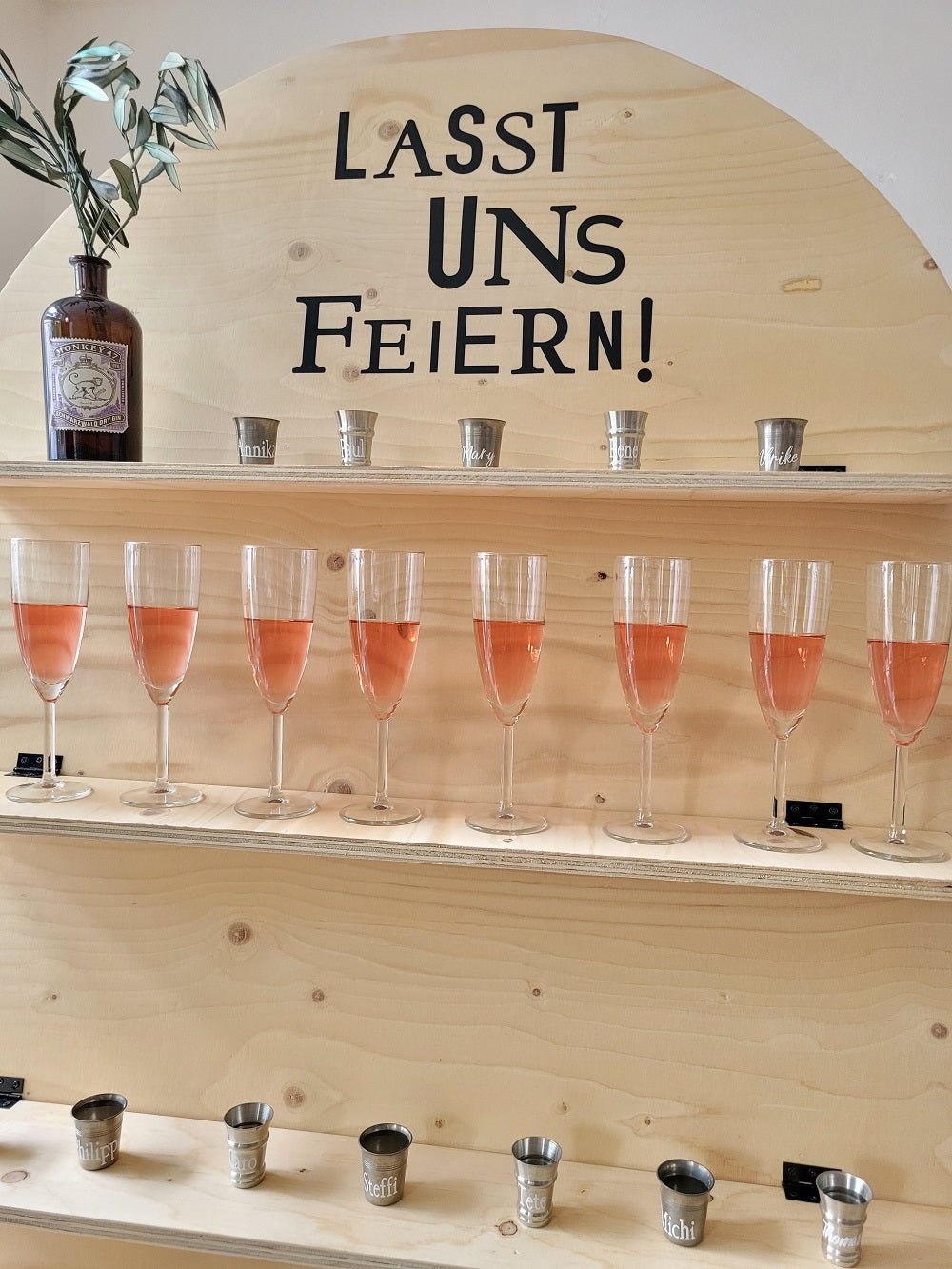 Champagnerwand/Shotwand zum einklappen - Wachshinaus