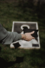 Lade das Bild in den Galerie-Viewer, Cornhole in Hochzeitsedition - Wachshinaus Eventverleih
Hochzeitsspiele aus Münster, Warendorf, Hamm Hochzeitsverleih
