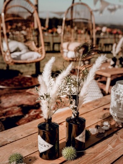 Ginvasen Vasen dunkel in verschiedenen Formen für eure freie Trauung, Sommerfest oder Hochzeit- Wachshinaus