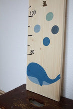 Lade das Bild in den Galerie-Viewer, Wal Messlatte aus Holz für Kinder - Wachshinaus
