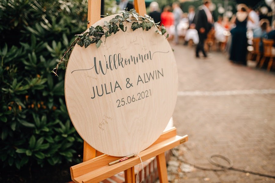 Personalisiertes Willkommensschild zur Hochzeit aus Holz rund - Wachshinaus Hochzeitsgeschenk,Hochzeitsverleih